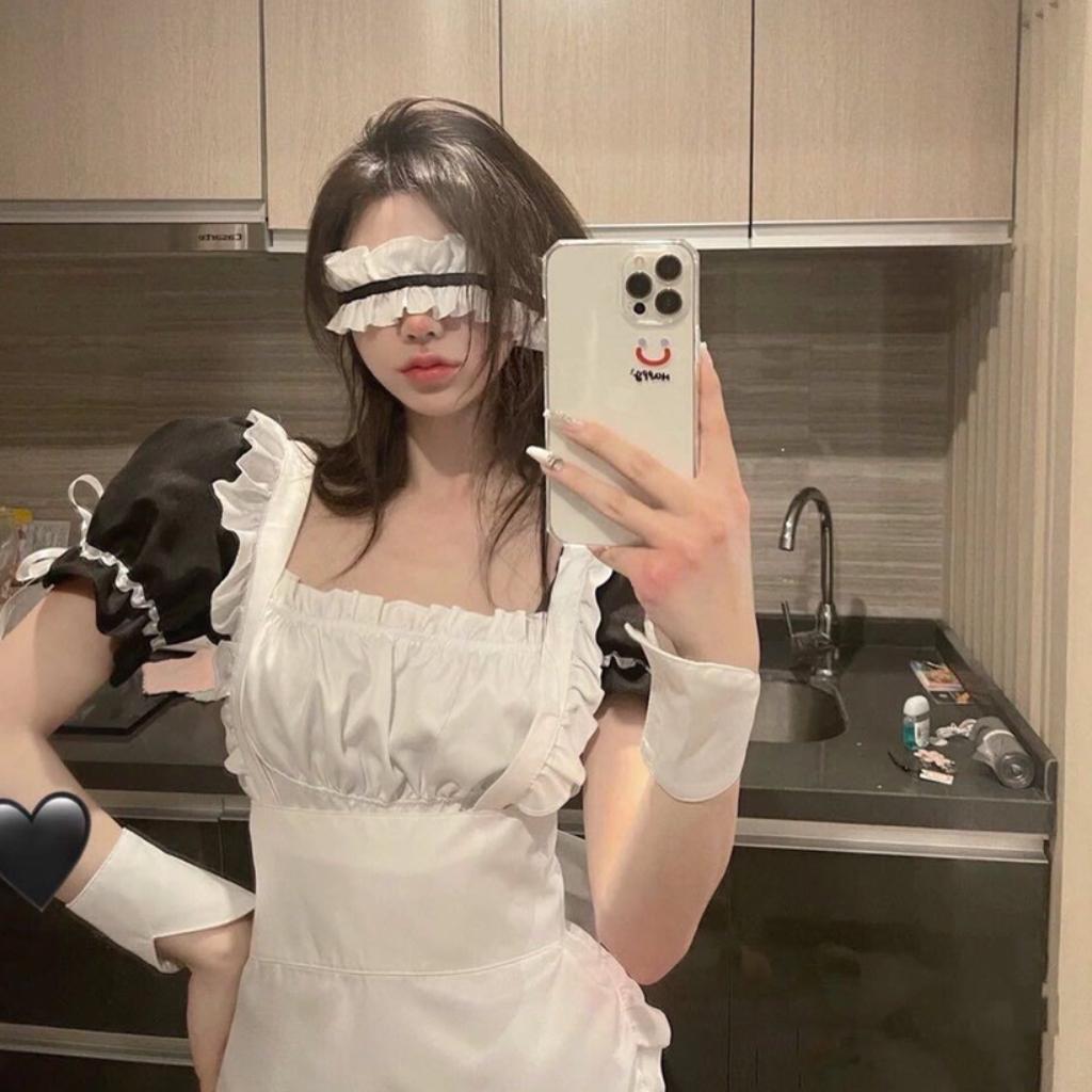 提臀 抬手 旋转 喷点香水.