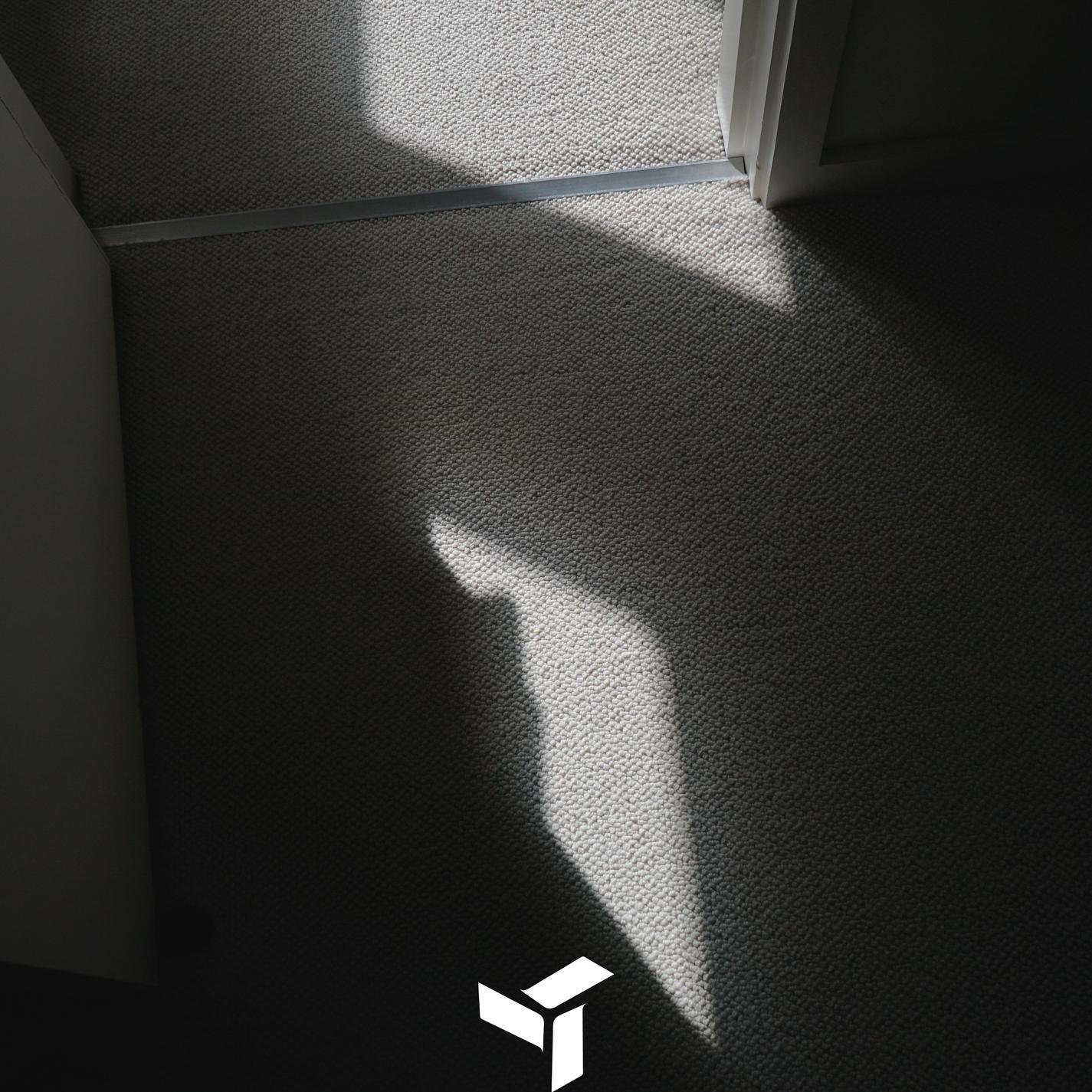 Crazy in Love (Feat. Leah Kelly)