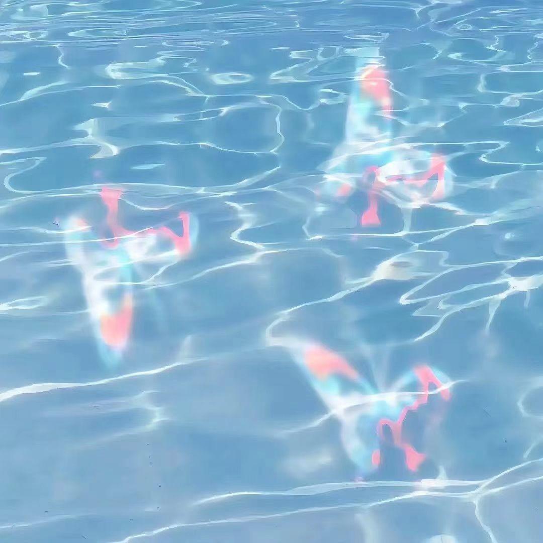 天空微光闪烁