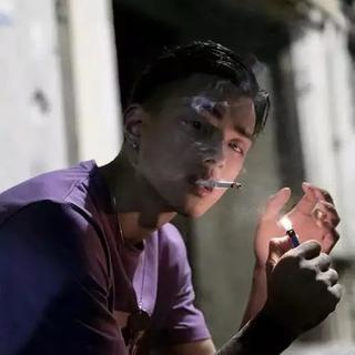 终于我成了回忆