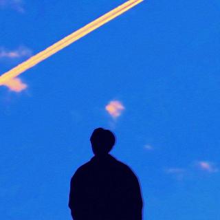 『韩语』独自一人抬头仰望蔚蓝的天空