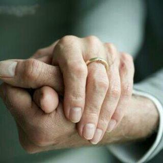 亲情永在，别无他念。