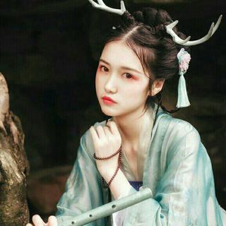 睡于麋鹿.