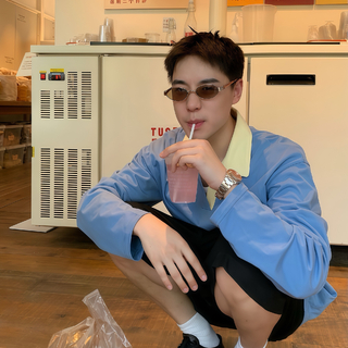 R&B｜霓虹灯下雨滴敲击车窗的浪漫节拍