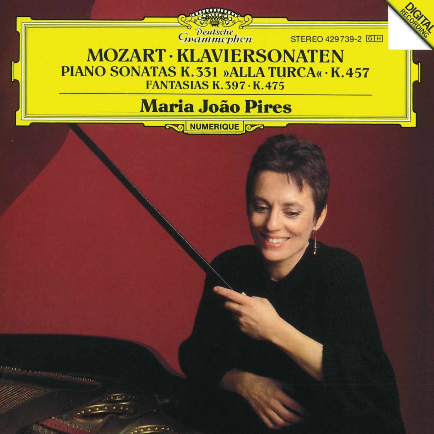 Mozart: Piano Sonatas K.457 & K.331, Fantasias K. 475 & K.397