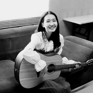 无前奏民谣，一秒聆听人声与琴启奏