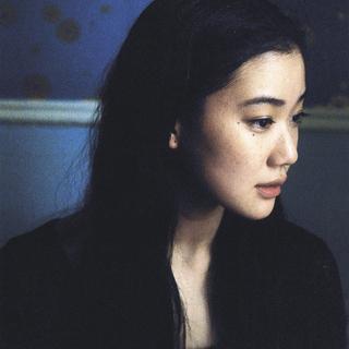 日式痛感R&B：当心脏长成蓝苹果