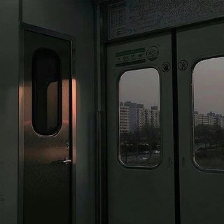 温柔韩语|地铁站口的晚风