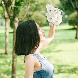 清音为伴，心灵在清芬的字句间舒展