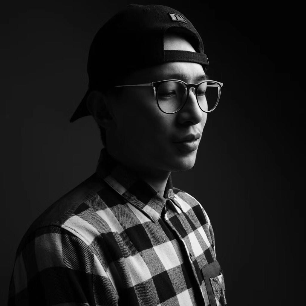 万千董小姐，一个莉莉安