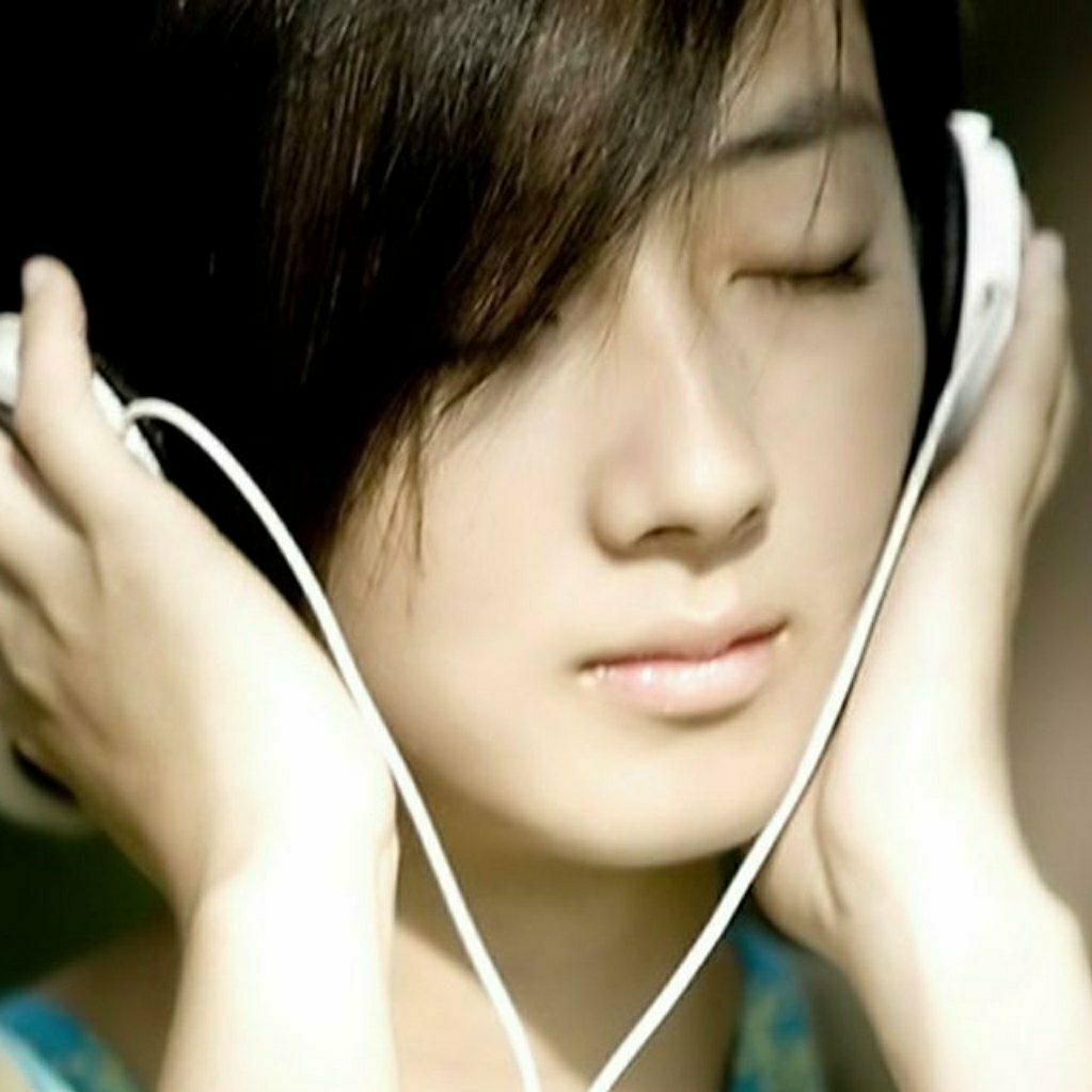 「九零后」回忆那些年听过的华语歌曲