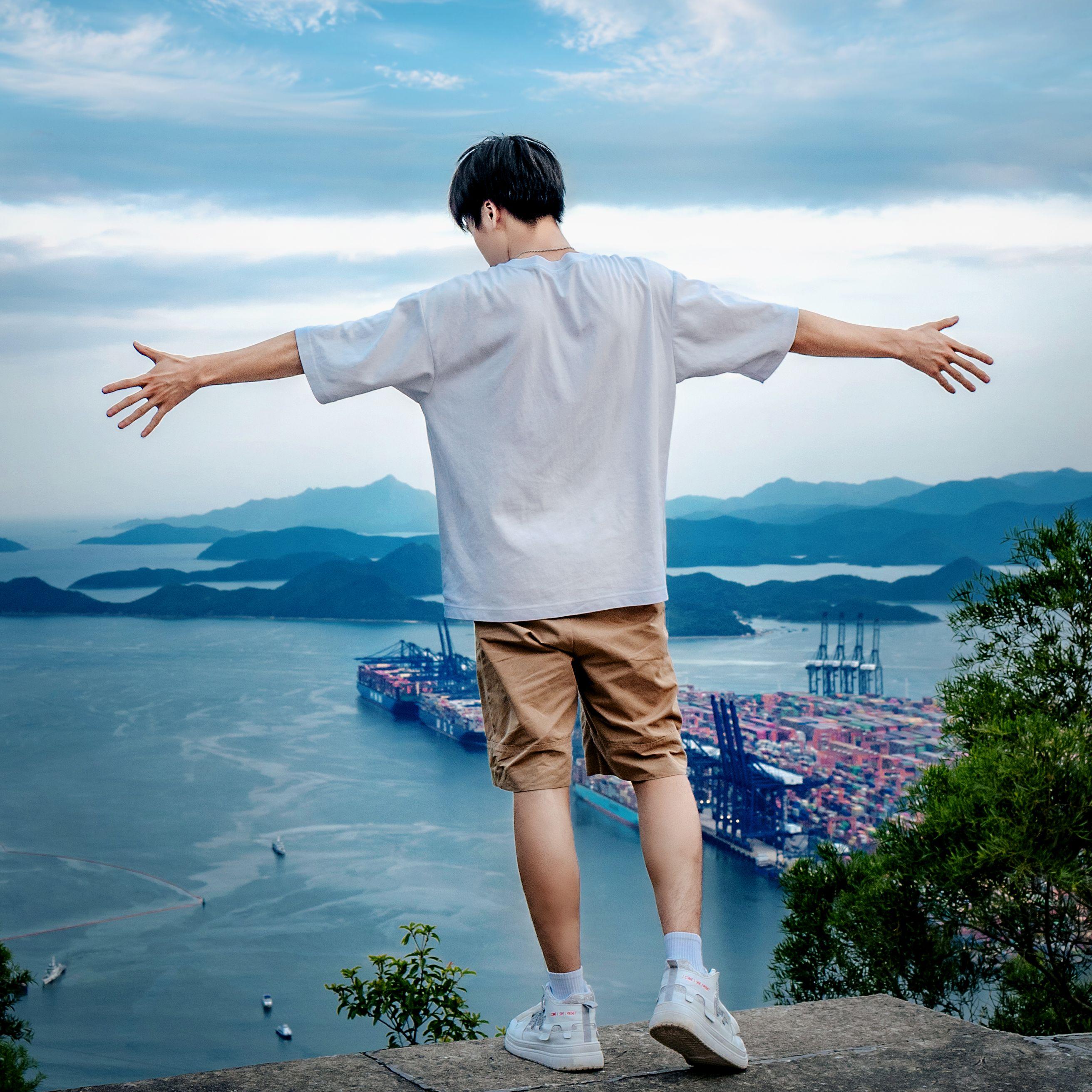 吃西瓜的小狼君