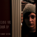 Close The Door专辑