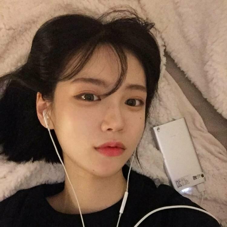 再听这些歌时你已热泪盈眶，你曾是少年