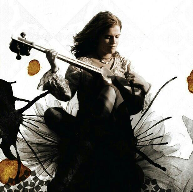 Ana Alcaide：Tishri