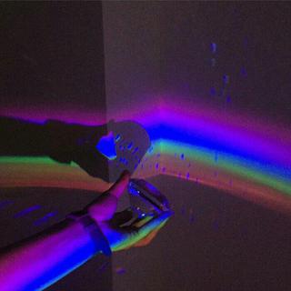 心有裂痕，唯有光能照进来