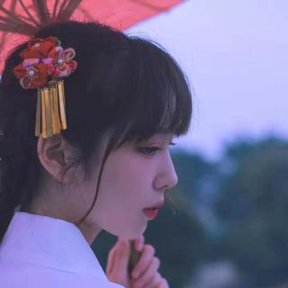 我见众生皆无意，唯遇你动了情。