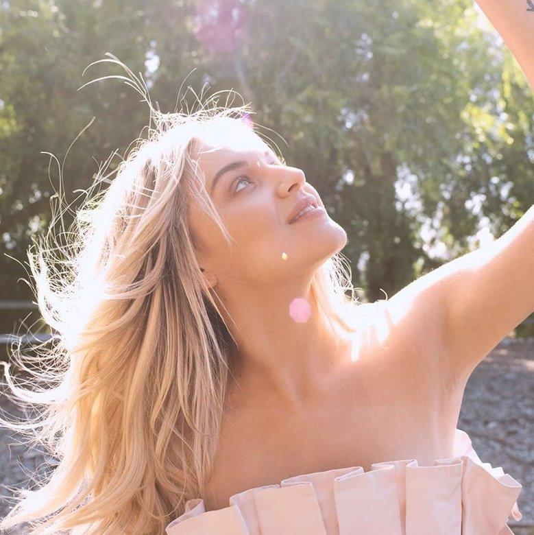 Minority | Kelsea Ballerini