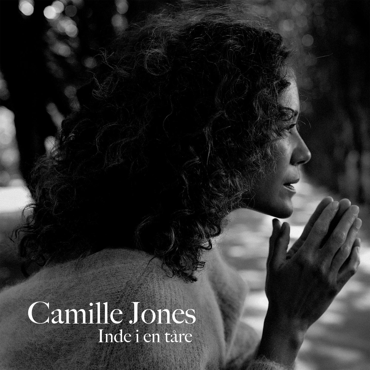 Camille Jones - Inde I En Tåre