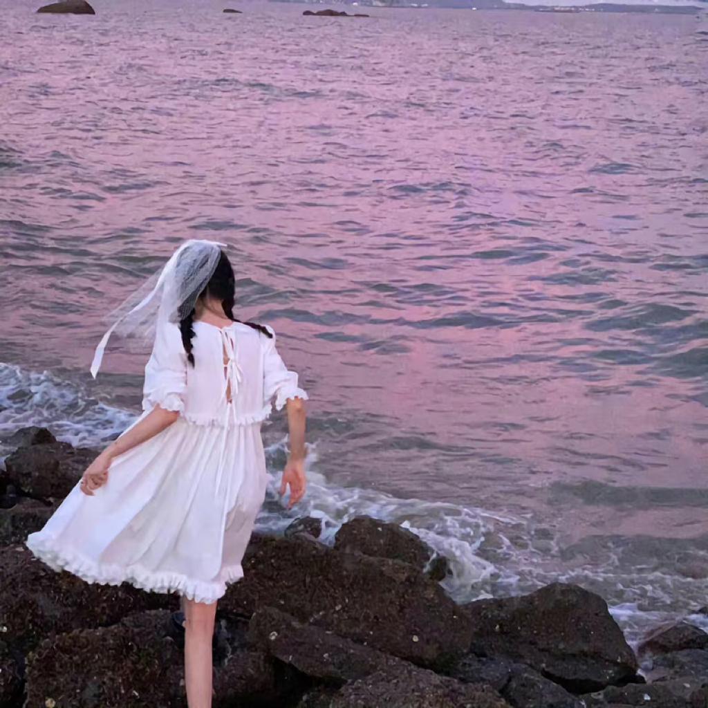 浪漫摇滚｜与你私奔于无人的海边 | 在线播放 | 网易云音乐