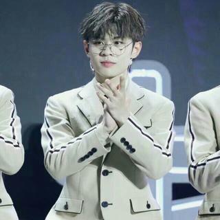 二十岁少年和他的宇宙