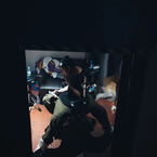 专辑《活在困惑里》