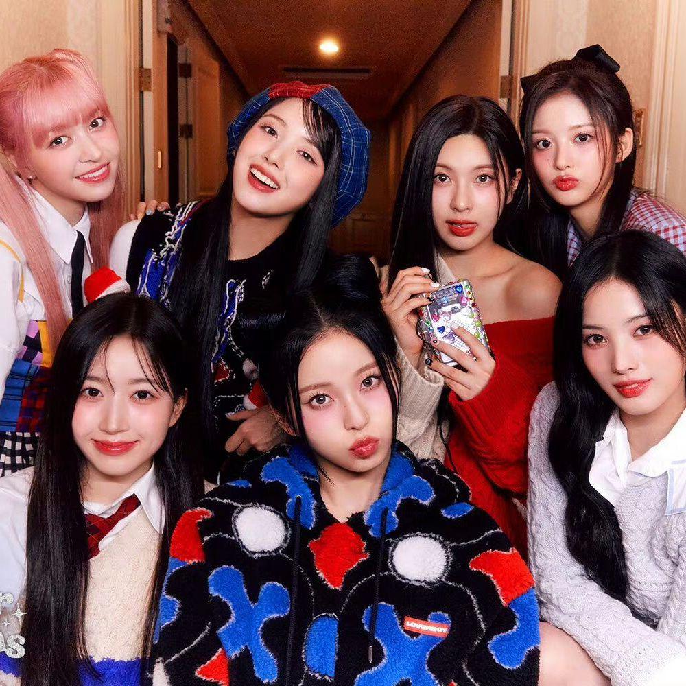 1st Intermixxion Single <FUNKY GLITTER CHRISTMAS>