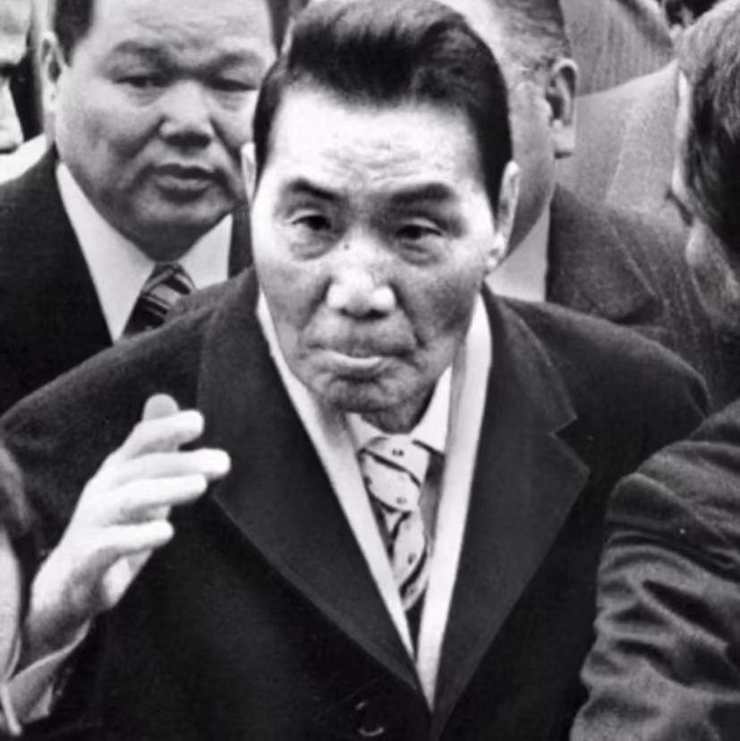 精神不掉队.气质不甩位