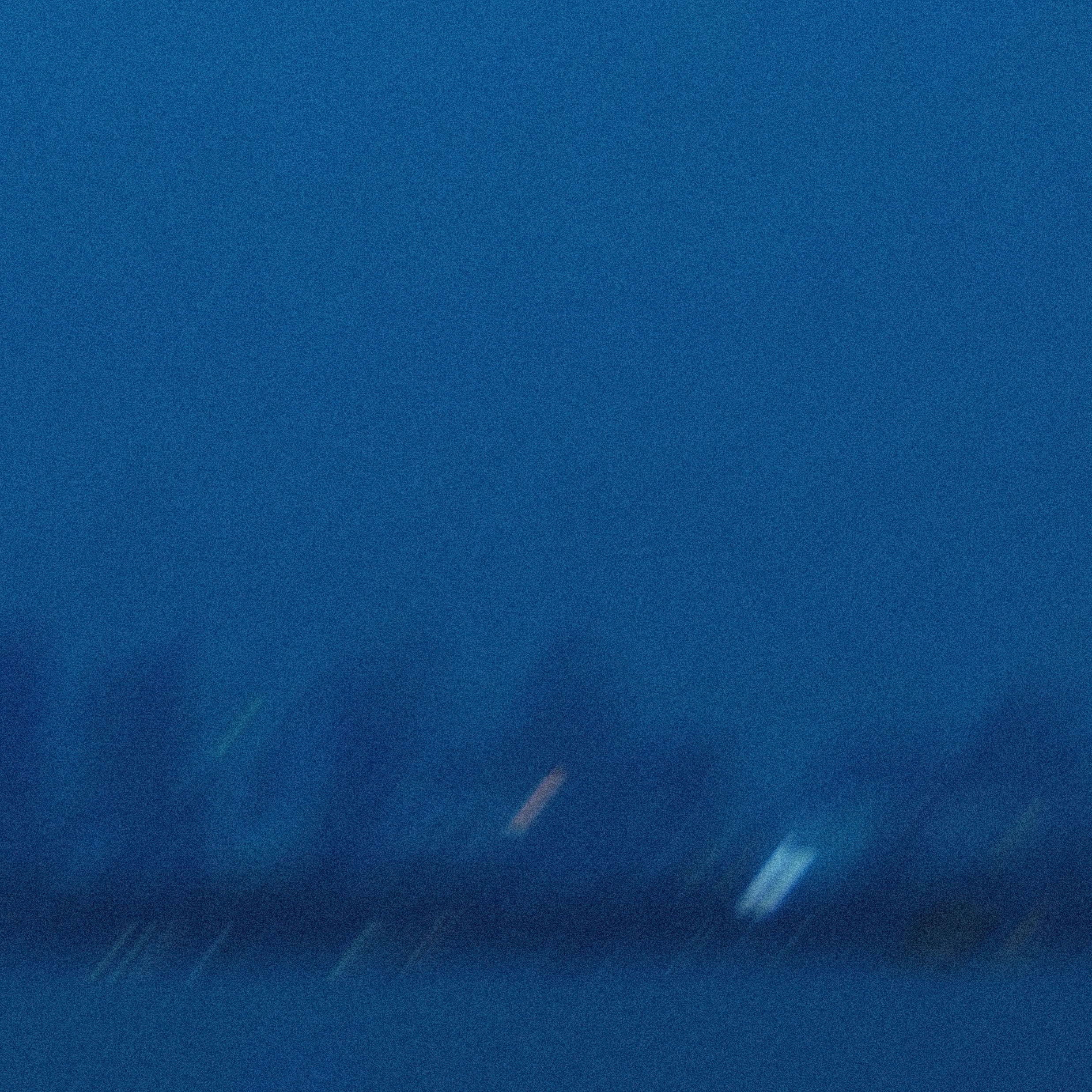 路灯照不出我的