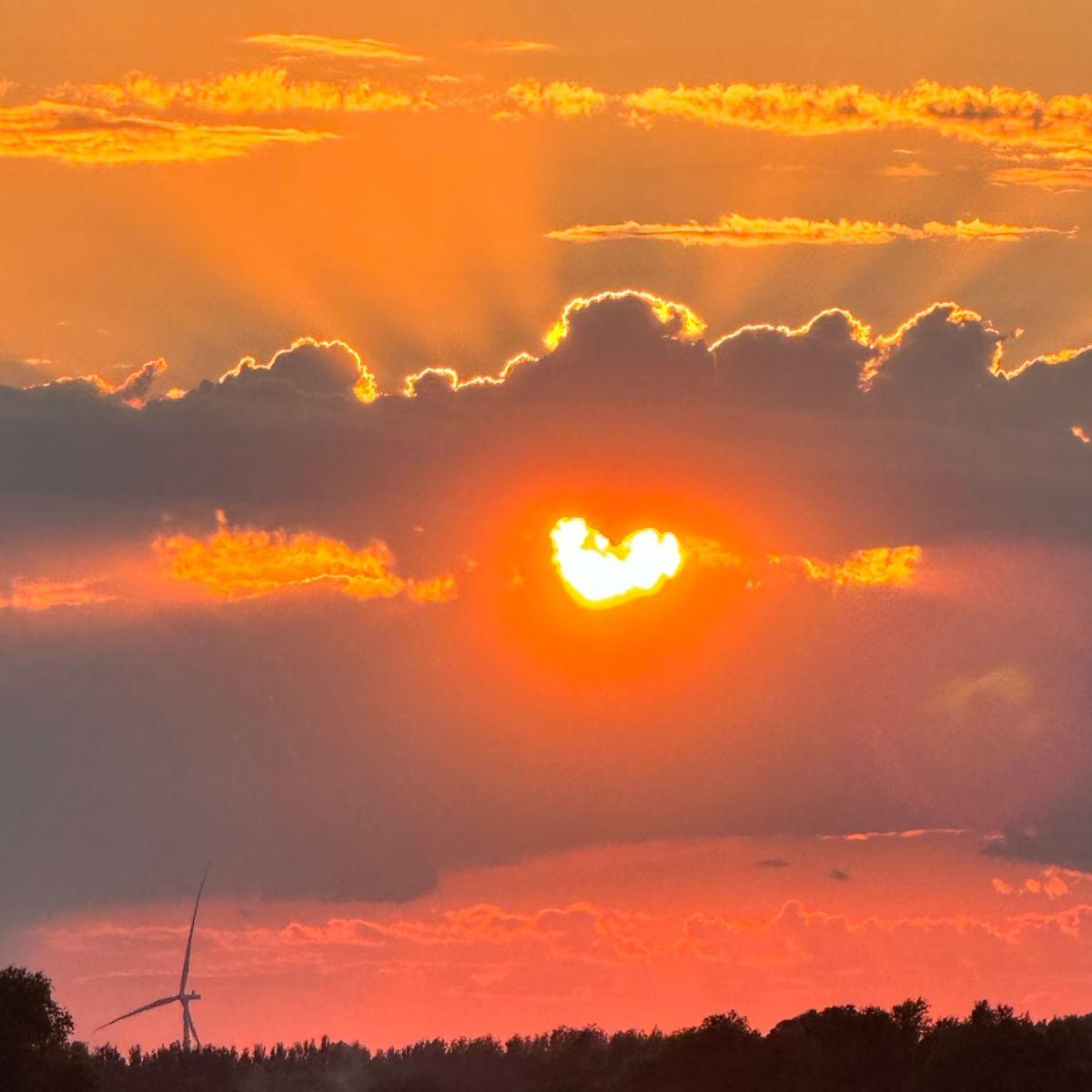 日落时的氛围 总是令人这么着迷