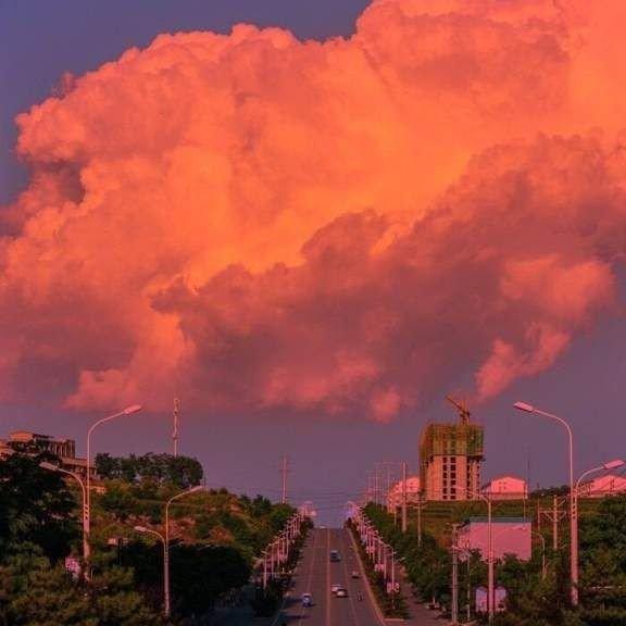 New Epoch丨轻松深邃，像夕阳一样。