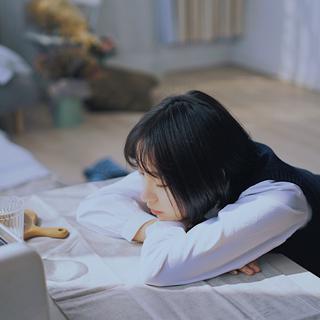 多少心酸不可告人，多少光阴都只有等