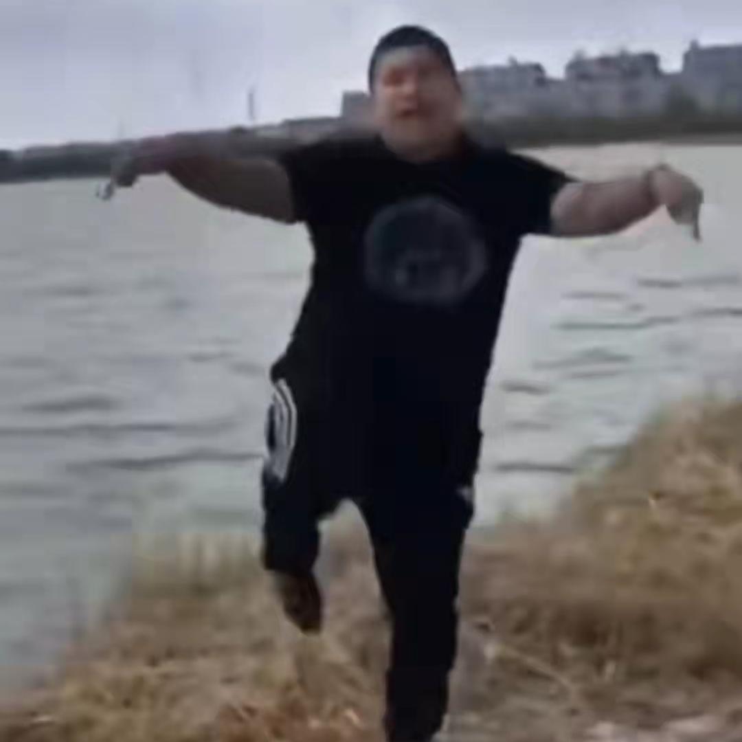 是卫拣的糖吗（Zove6 remix）