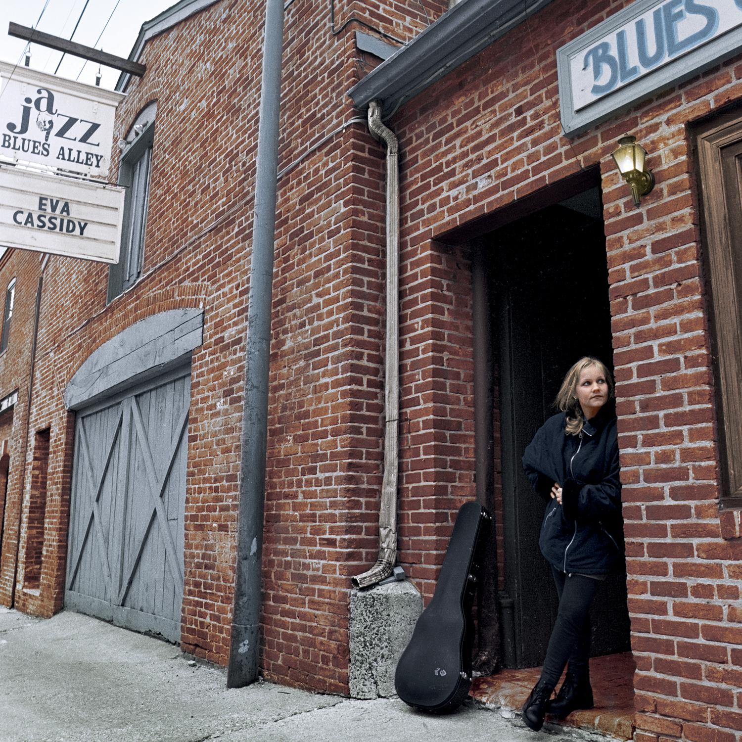 Eva Cassidy - Cheek To Cheek (Live At Blues Alley) [Audience Muted]