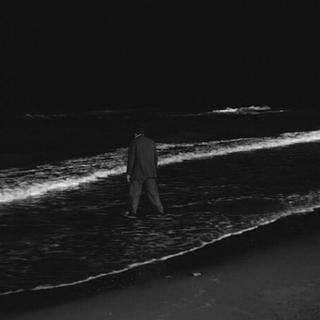 在冰岛海岸线上找到我