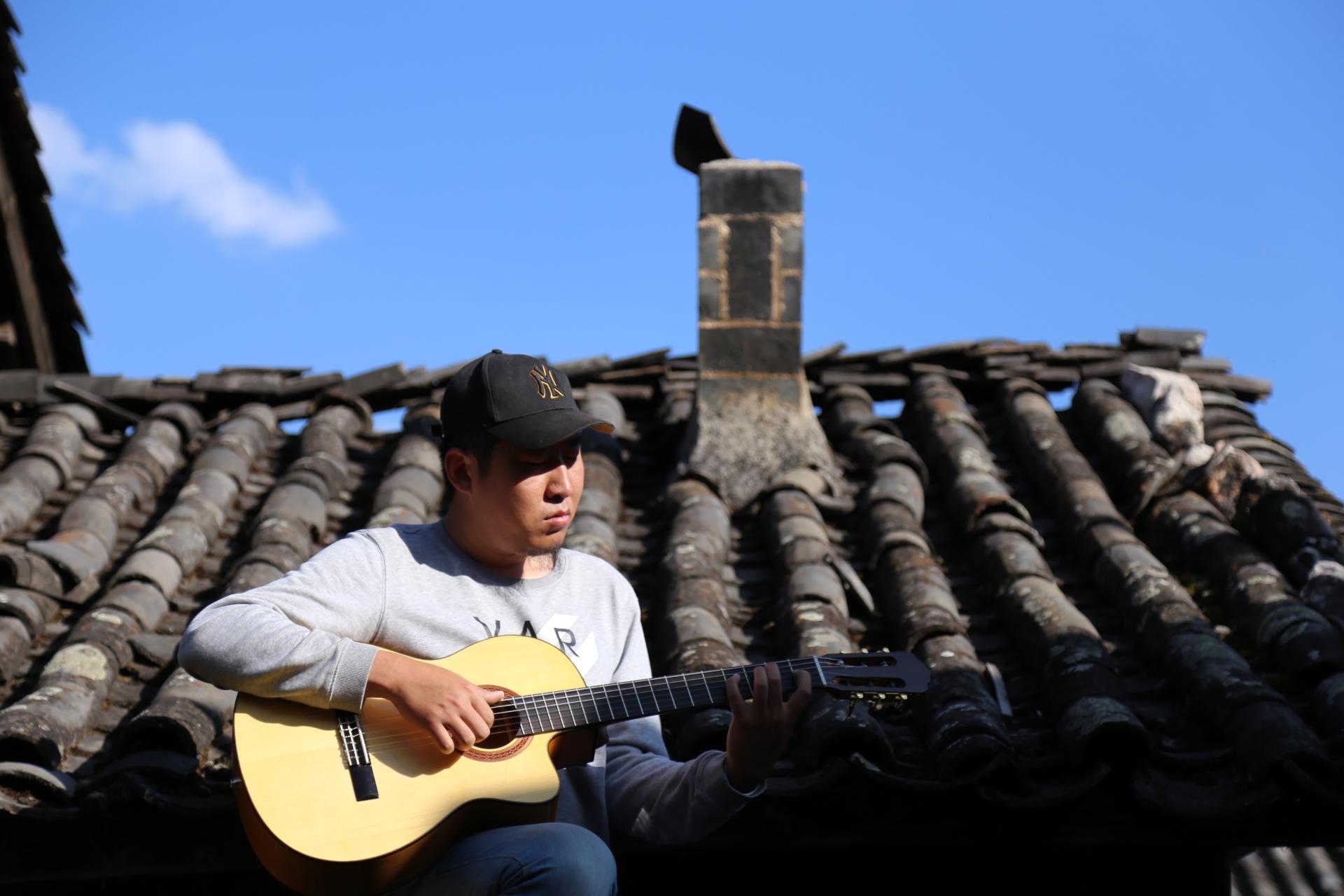 彼时- 民谣老张 - 单曲 - 网易云音乐