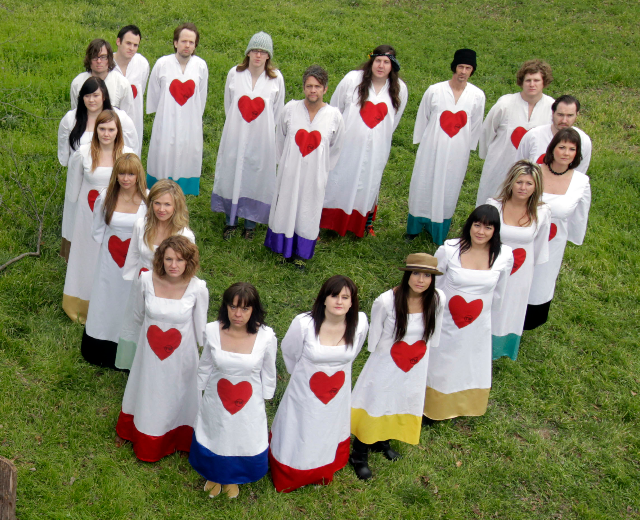 hold me now polyphonic spree