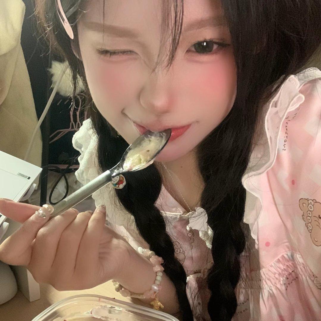 侧脸