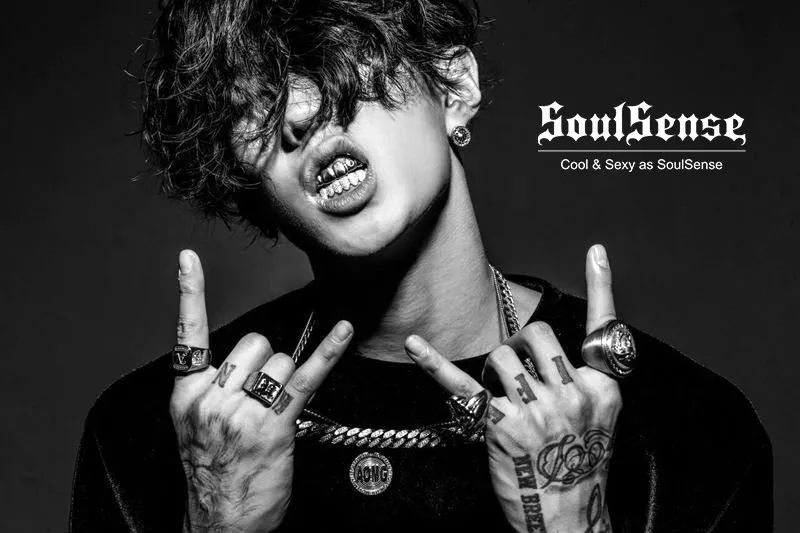 aomg社长,smtm音乐制作人,身兼rapper dancer的全能人才.