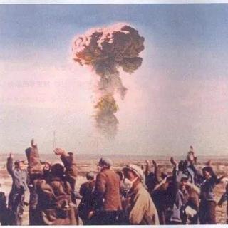 这些评论区已经被我的Killer Queen摸过了