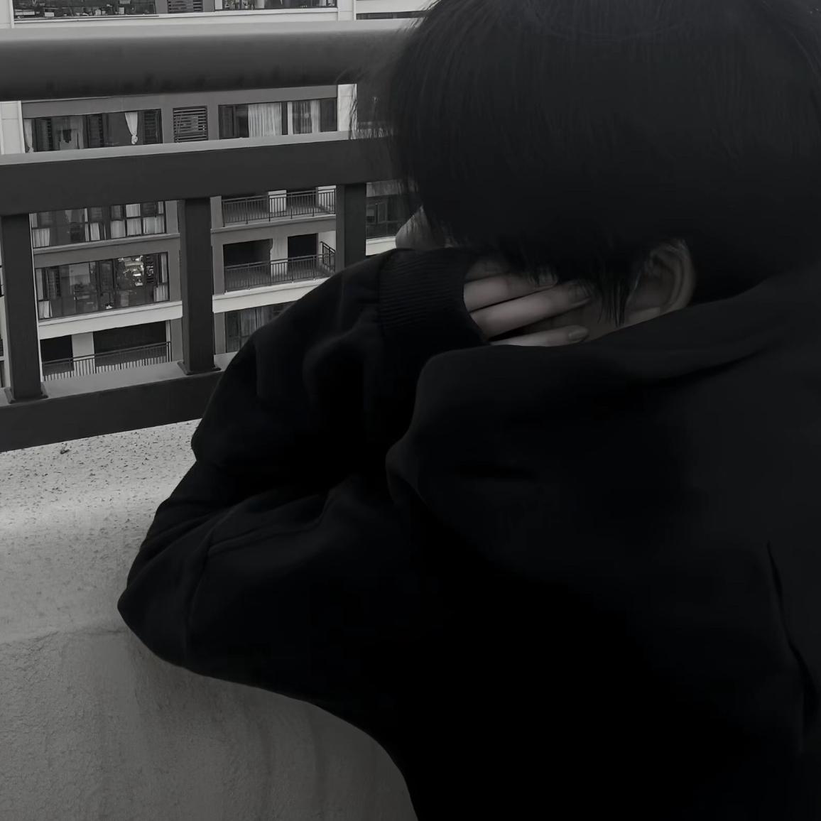 ＃我们的世界不是应该只剩彼此吗. | 在线播放 | 网易云音乐