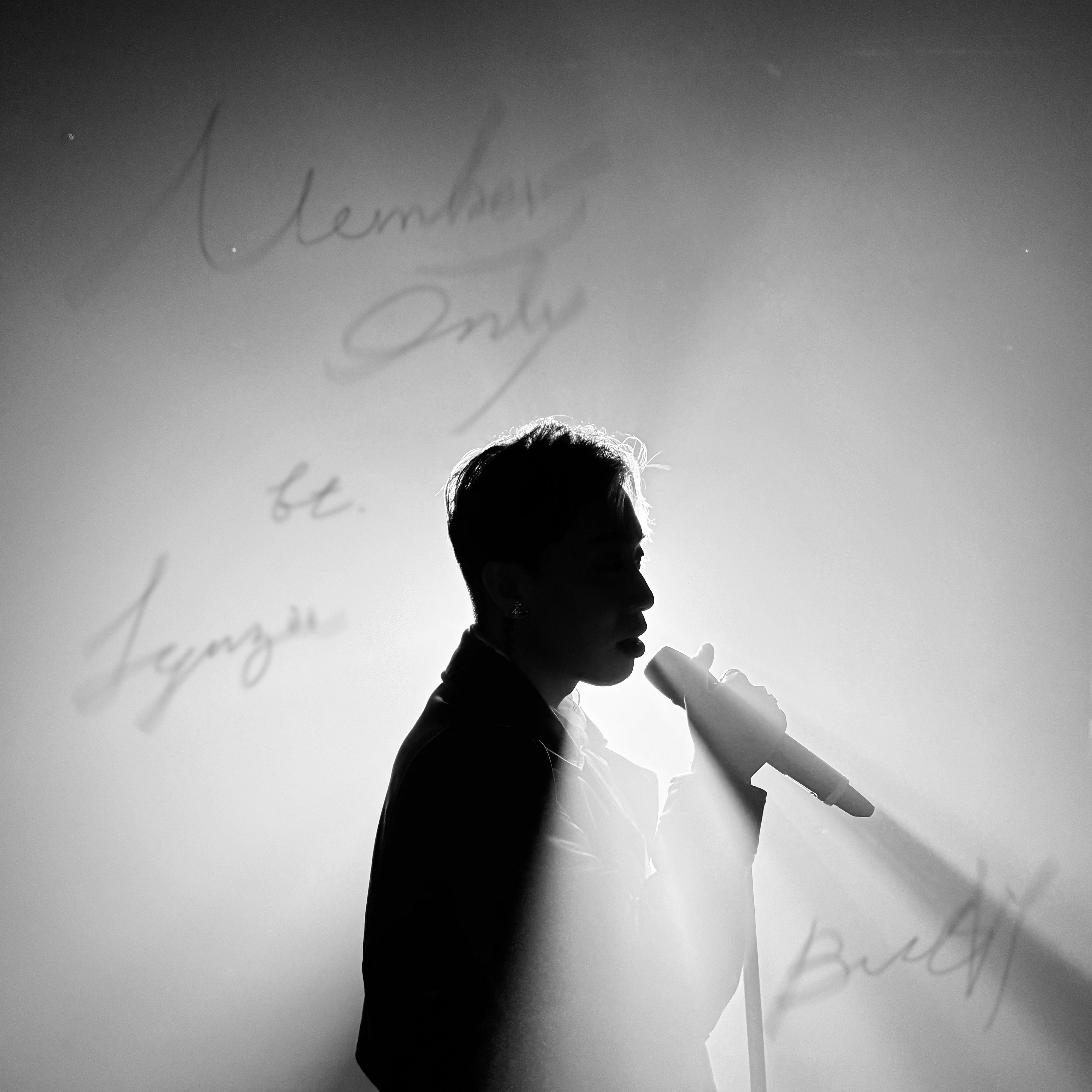 Members Only (feat. Lynzie零)