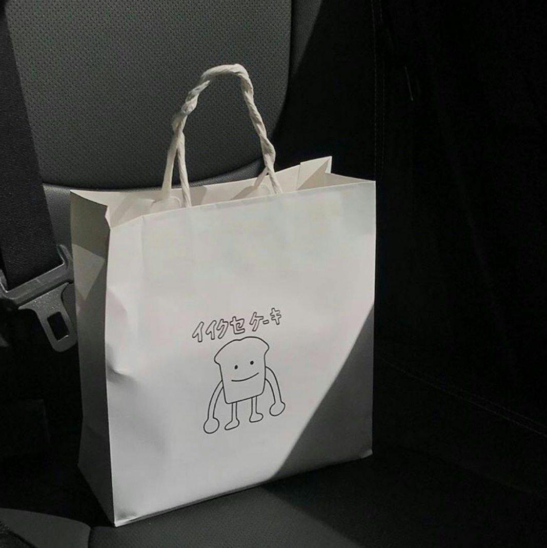 落 日 弥 漫 的 橘